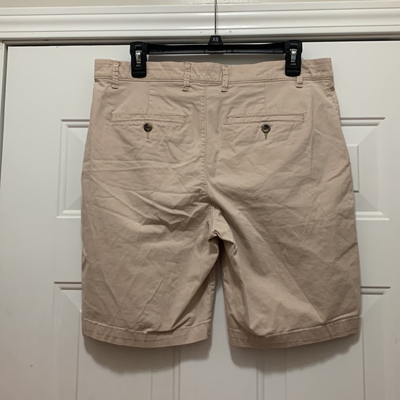 3/$25 Mens Goodfellow size 32 shorts red- tinted white - Picture 3 of 3